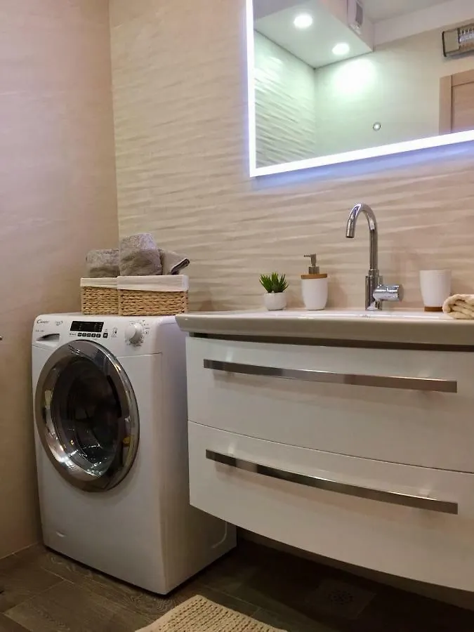 Sunset Apartment With A Private Yard At Medulin Riviera